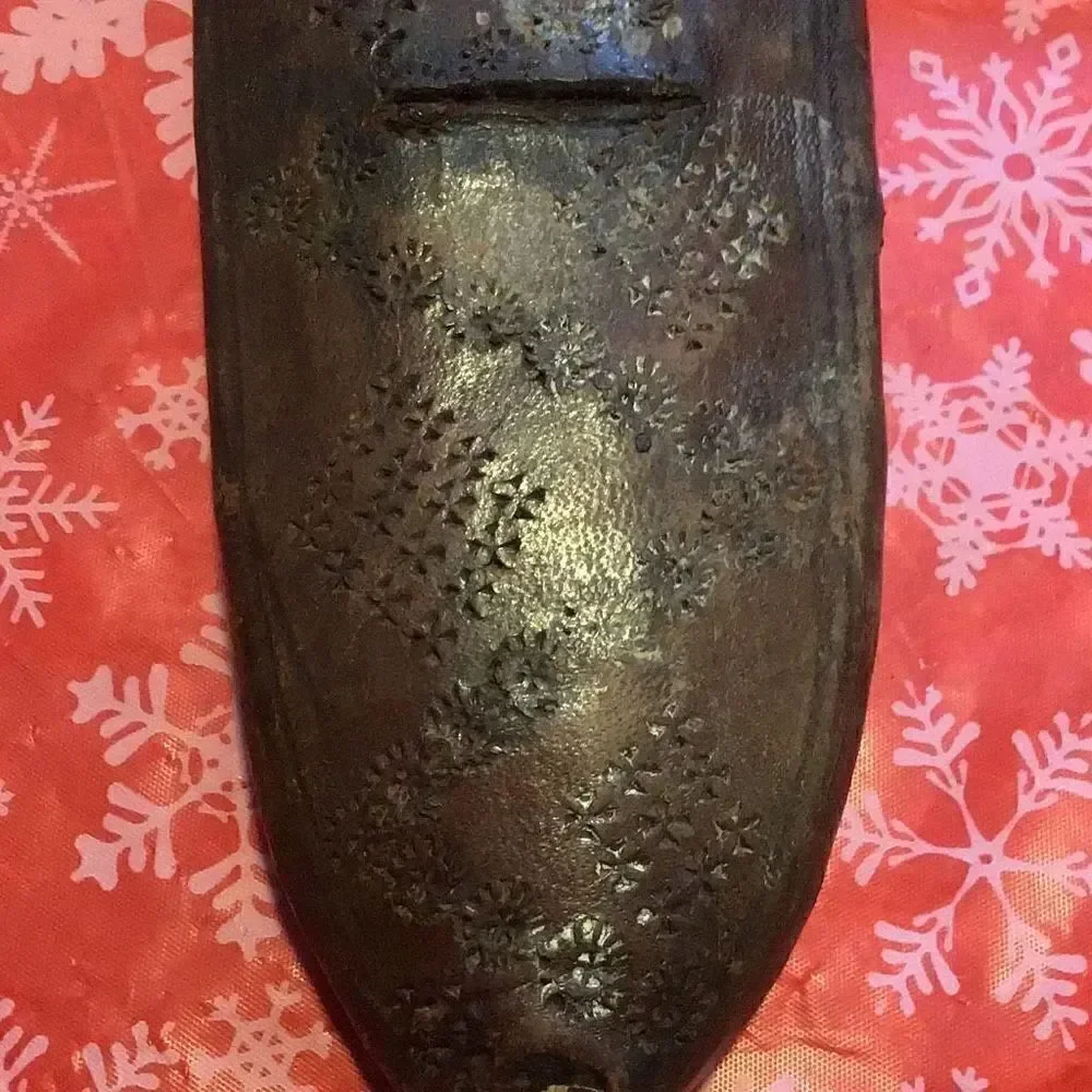Vintage scabbard with unique side pockets